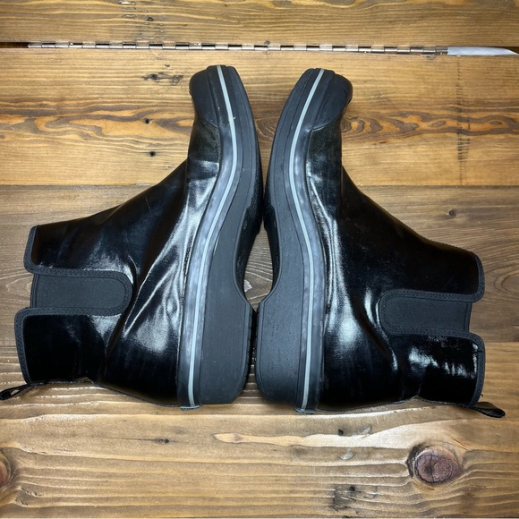 Dansko Vail Black Rain Boot Chelsea Patent Shiny Finish - Picture 5 of 7